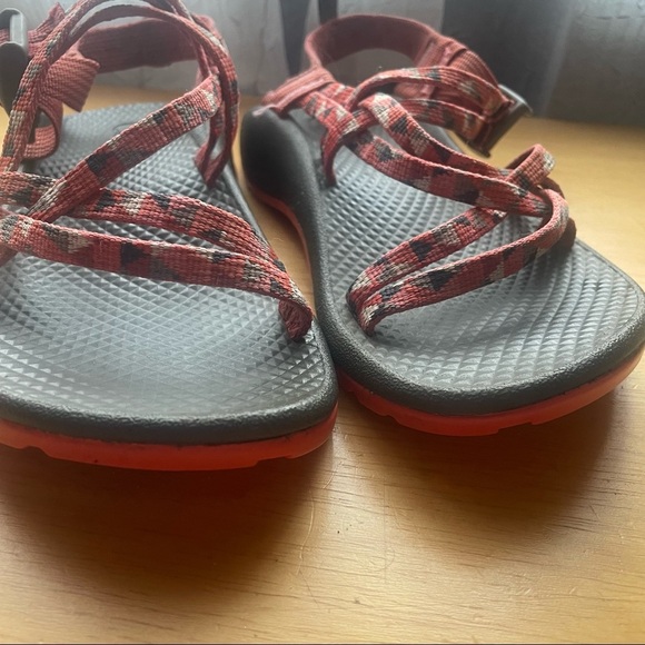 Kids Chacos Size 3 - Picture 6 of 7